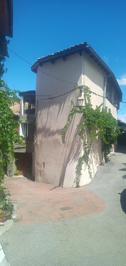 La Maison Sous Le Chateau Tallard Exterior foto